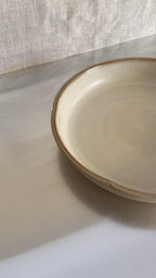 Low Bowl – Subtle Flower large - beige