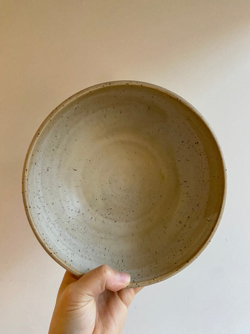 Elevated large bowl